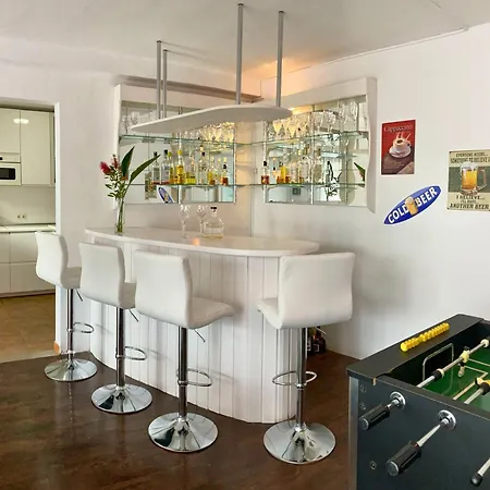 Exclusive In Authentic Village Of Yaiza - 12 To 16 Guests - 6 King Bedrooms - 5 Bathrooms - Game And Bar - Dining For 16 - Heated Pool -close To Beaches & Wineries Villa
