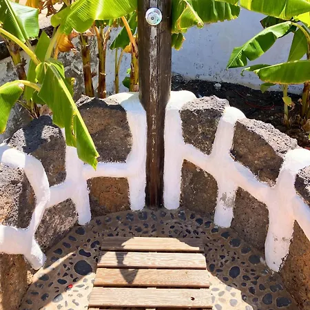 Exclusive In Authentic Village Of Yaiza - 12 To 16 Guests - 6 King Bedrooms - 5 Bathrooms - Game And Bar - Dining For 16 - Heated Pool -close To Beaches & Wineries Villa *