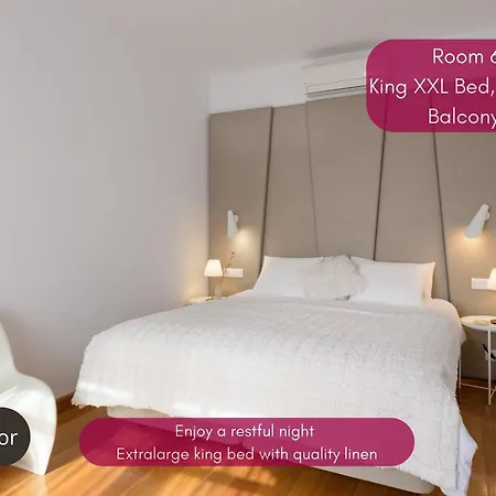 Villa Exclusive In Authentic Village Of Yaiza - 12 To 16 Guests - 6 King Bedrooms - 5 Bathrooms - Game And Bar - Dining For 16 - Heated Pool -close To Beaches & Wineries Yaiza (Lanzarote)