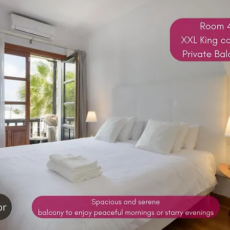 Exclusive In Authentic Village Of Yaiza - 12 To 16 Guests - 6 King Bedrooms - 5 Bathrooms - Game And Bar - Dining For 16 - Heated Pool -close To Beaches & Wineries *