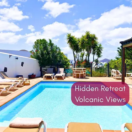 Exclusive In Authentic Village Of Yaiza - 12 To 16 Guests - 6 King Bedrooms - 5 Bathrooms - Game And Bar - Dining For 16 - Heated Pool -close To Beaches & Wineries Villa *