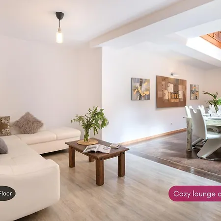 Villa Spacious Private Up To 16 - Casa Quintero - Volcano, Timanfaya Park, Bodega & South Beaches - Heated Pool - Game - Charcoal Grill