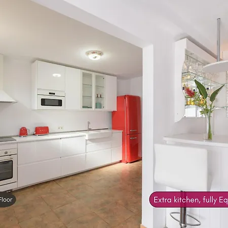 Villa Spacious Private Up To 16 - Casa Quintero - Volcano, Timanfaya Park, Bodega & South Beaches - Heated Pool - Game - Charcoal Grill Yaiza (Lanzarote)