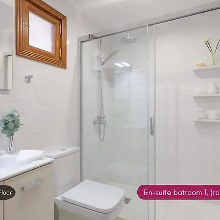 Spacious Private Up To 16 - Casa Quintero - Volcano, Timanfaya Park, Bodega & South Beaches - Heated Pool - Game - Charcoal Grill Villa