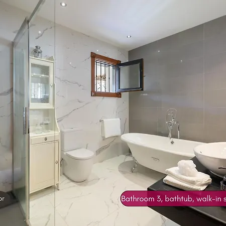 Spacious Private Up To 16 - Casa Quintero - Volcano, Timanfaya Park, Bodega & South Beaches - Heated Pool - Game - Charcoal Grill Yaiza (Lanzarote)