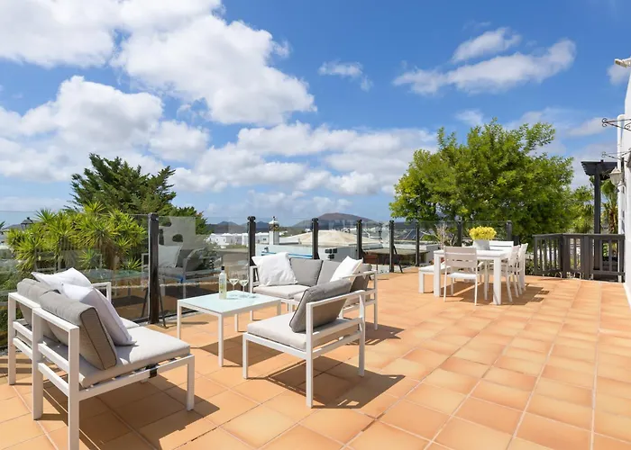Spacious Private Up To 16 - Casa Quintero - Volcano, Timanfaya Park, Bodega & South Beaches - Heated Pool - Game - Charcoal Grill Yaiza (Lanzarote)