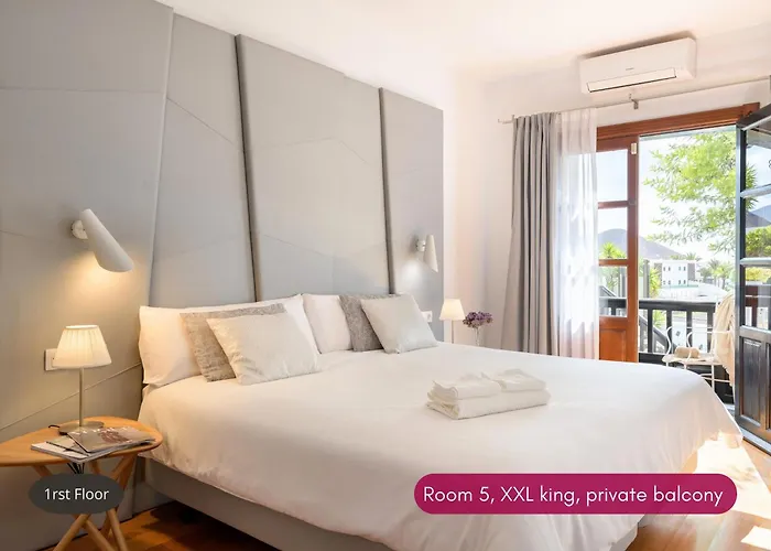 Villa Spacious Private Up To 16 - Casa Quintero - Volcano, Timanfaya Park, Bodega & South Beaches - Heated Pool - Game - Charcoal Grill Yaiza (Lanzarote)